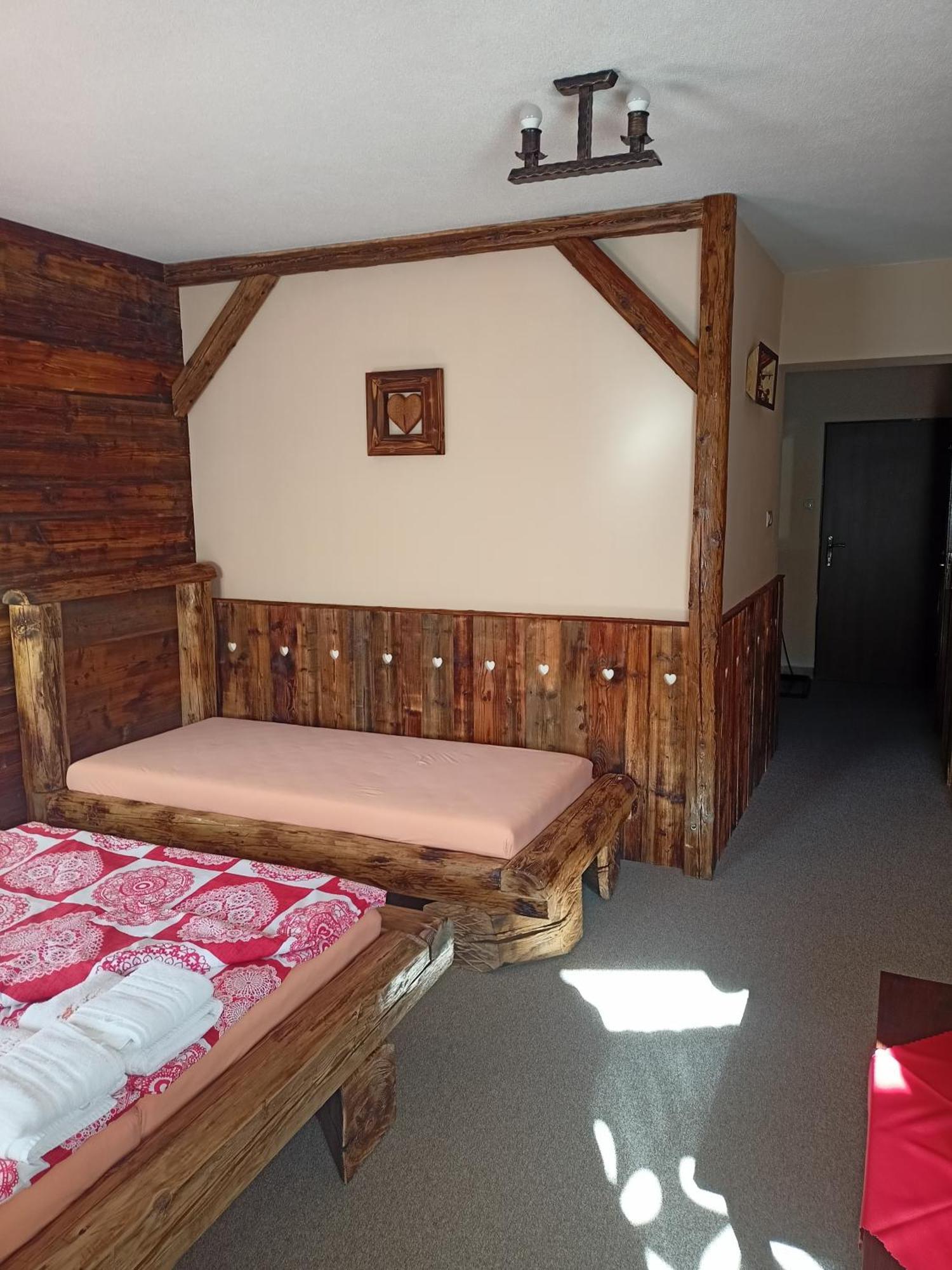 Hotel Kolonial Skalite Bilik gambar